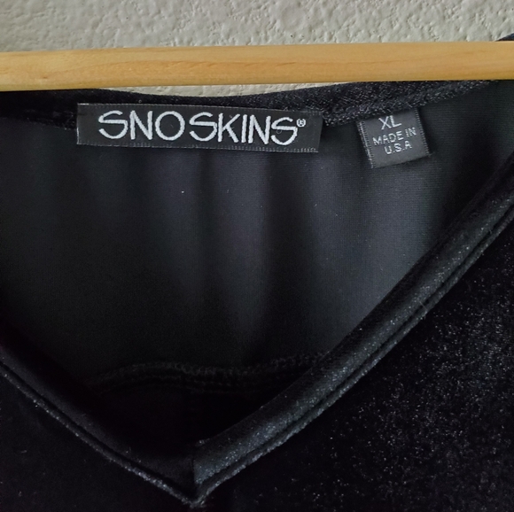 ❄️ SNO SKINS XL USA-Made Black Velvet Blouse + Dress Pants Matching Set - Picture 3 of 12